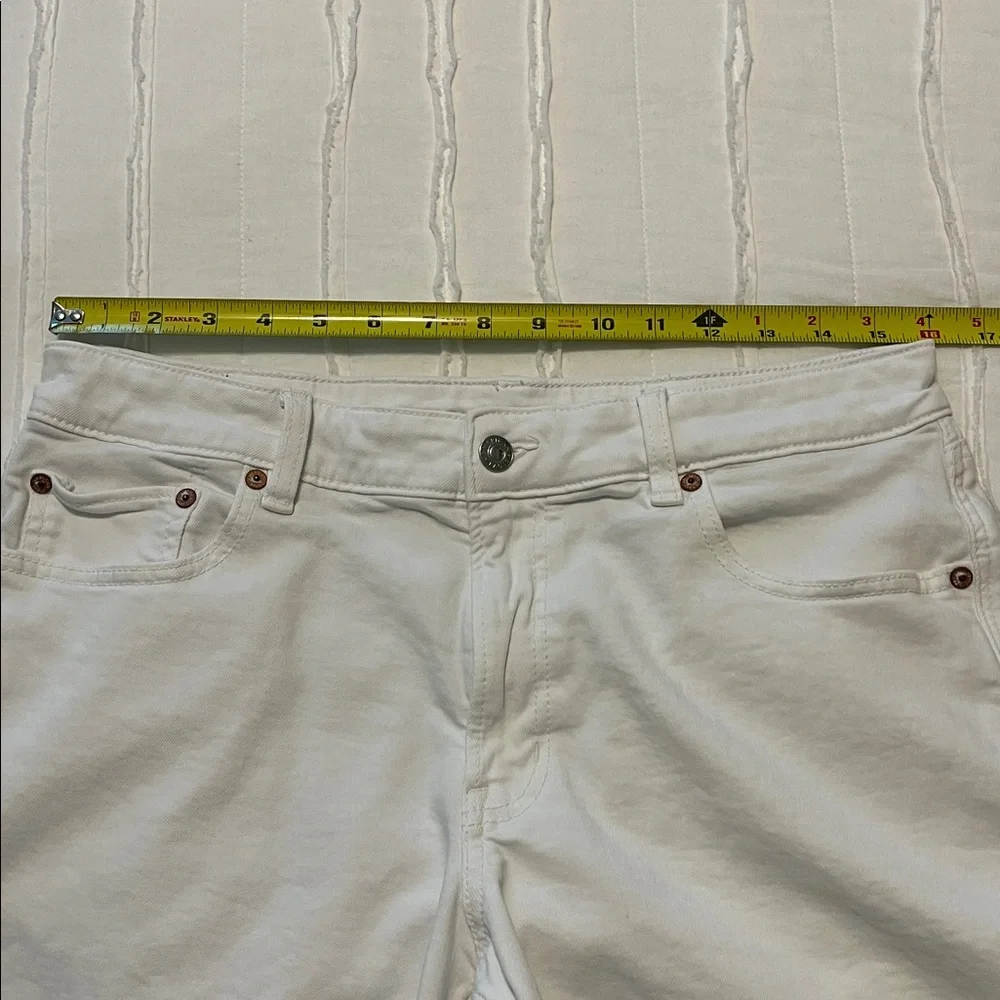 AMERICAN EAGLE white dreamy drape stretch baggy jort - Picture 5 of 8